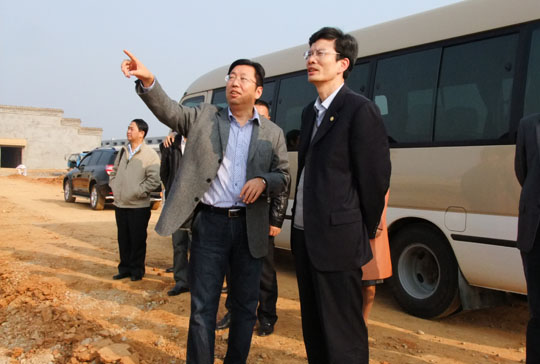 宜春市委常委紀(jì)委書(shū)記王宏安視察公司四特科技工業(yè)園項(xiàng)目