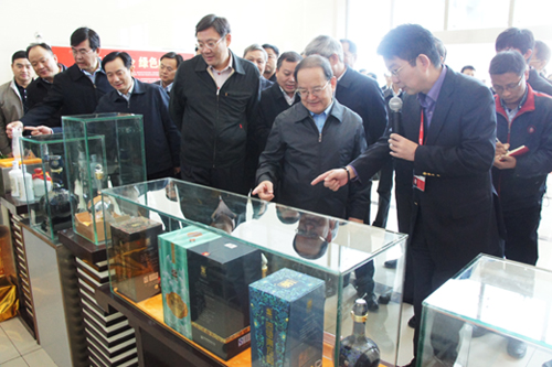 江西省委副書記、省長(zhǎng)鹿心社蒞臨四特酒公司