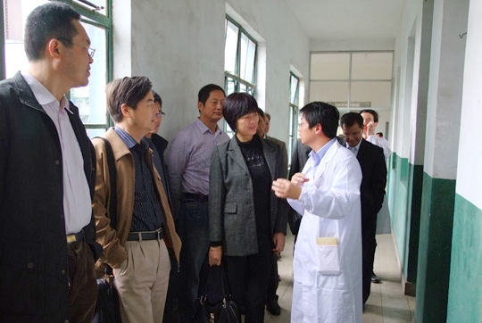 省級(jí)重點(diǎn)新產(chǎn)品項(xiàng)目（弘韻、雅韻酒）鑒定會(huì)順利召開(kāi)